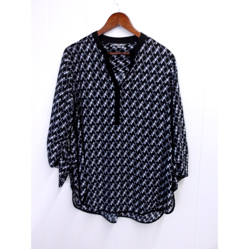 Roz & Ali Women's 1X‎ Blouse Top Black White V Neck Long Sleeve / #1070